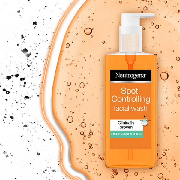 Neutrogena, Spot Controlling Oil-free Facial Wash 200ml - Image 2