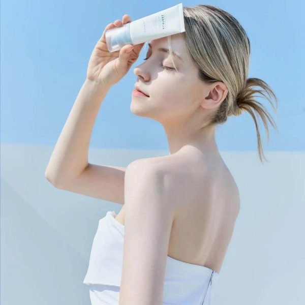 SKIN1004 Madagascar Centella Hyalu-Cica Water-Fit Sun Serum 50ml - Image 6